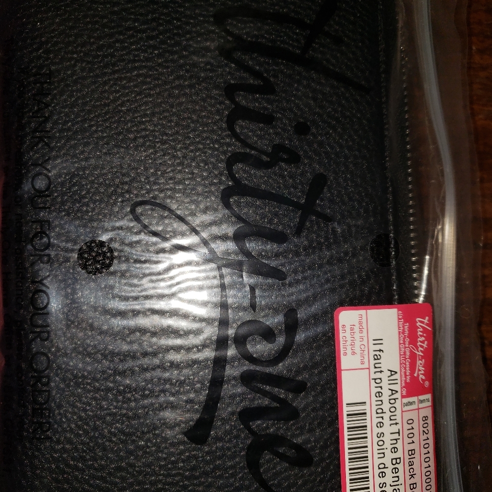 Thirty-one All About the Benjamins wallet Black Beauty Pebble